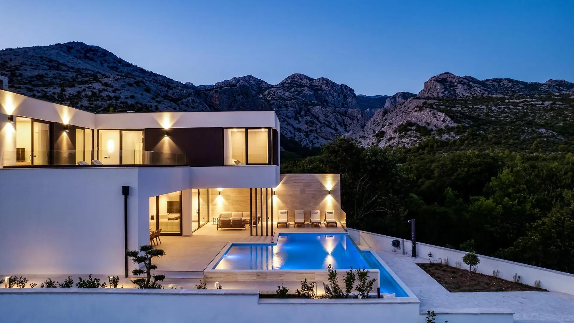 New Luxury Villa I Infinity Pool Starigrad Paklenica Croatia