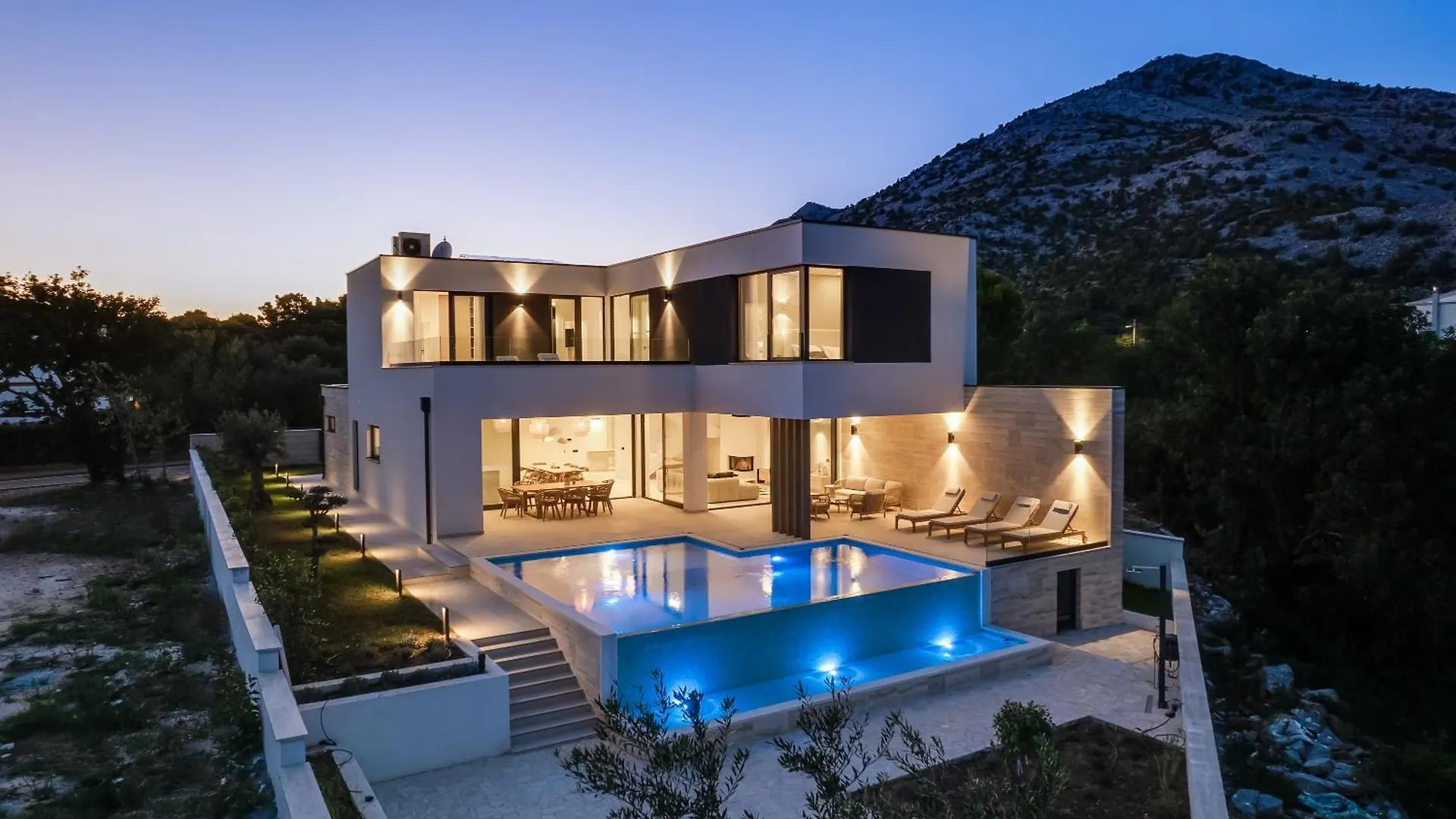 New Luxury Villa I Infinity Pool Starigrad Paklenica Croatia