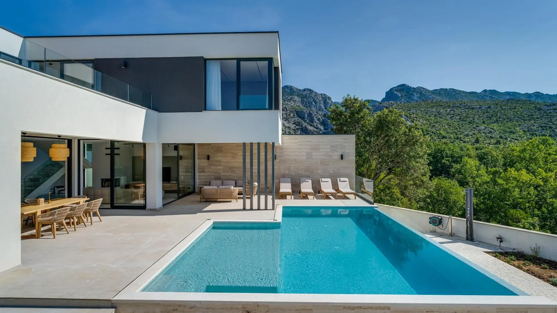 New Luxury Villa I Infinity Pool Starigrad Paklenica